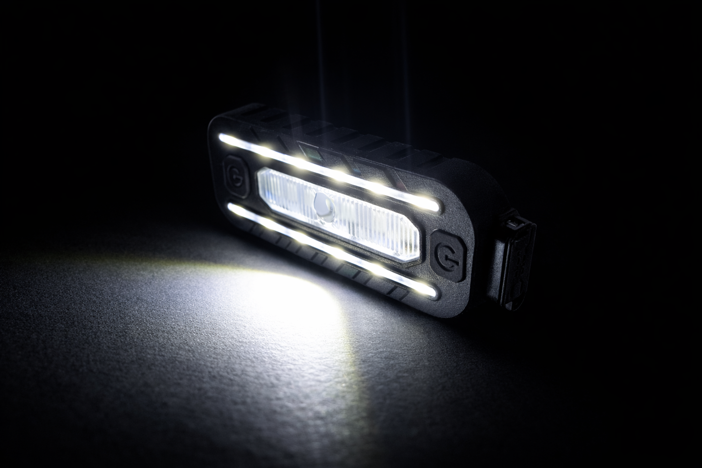Éclairage vélo LED rechargeable USB-C multifonction noir à clips vue de nuit 3