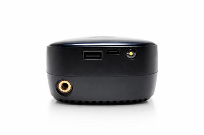 Compresseur électrique portable rechargeable noir avec flexible de gonflage derrière