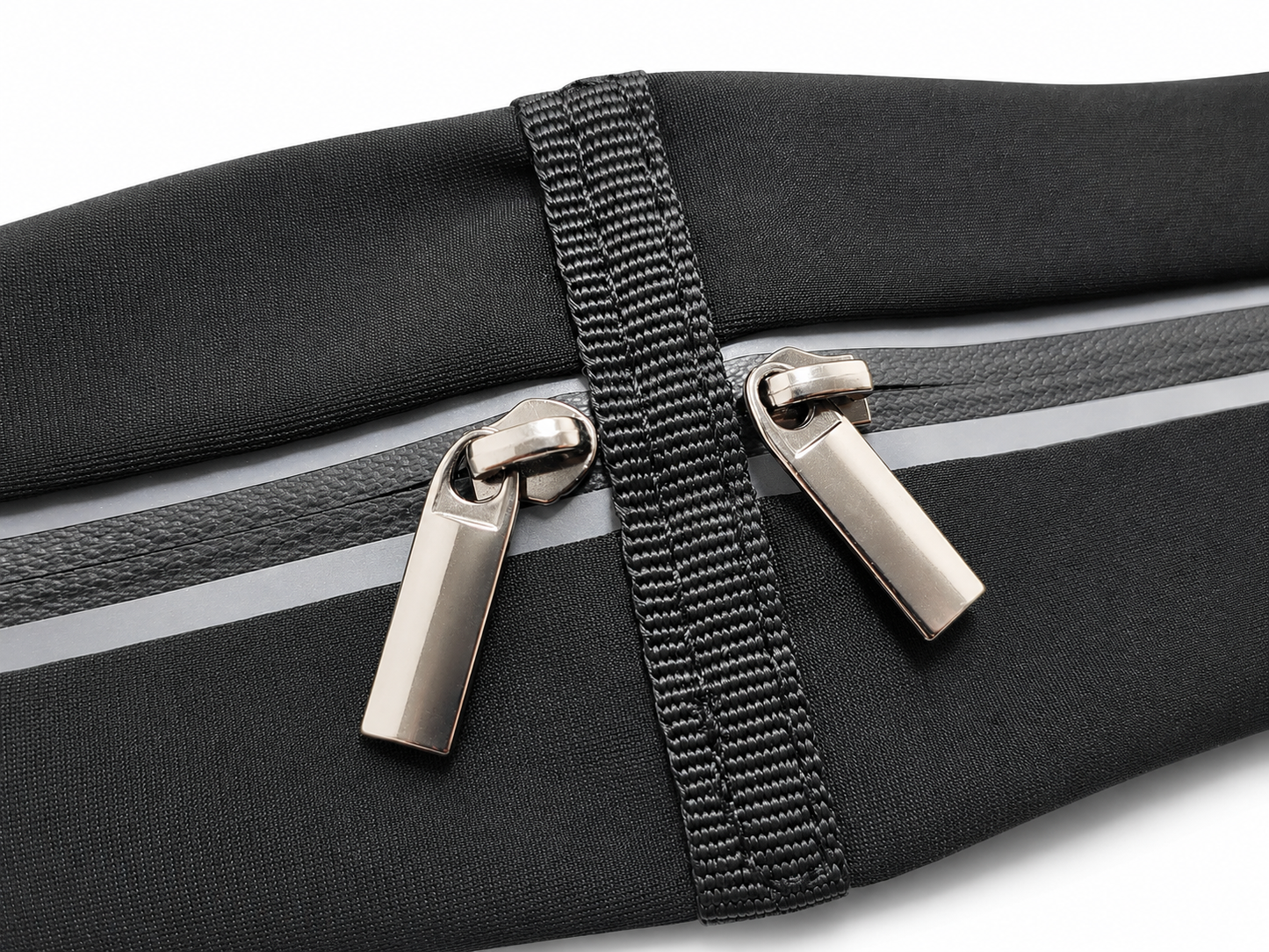 Ceinture de course à pied légère avec 2 poches réfléchissantes noire