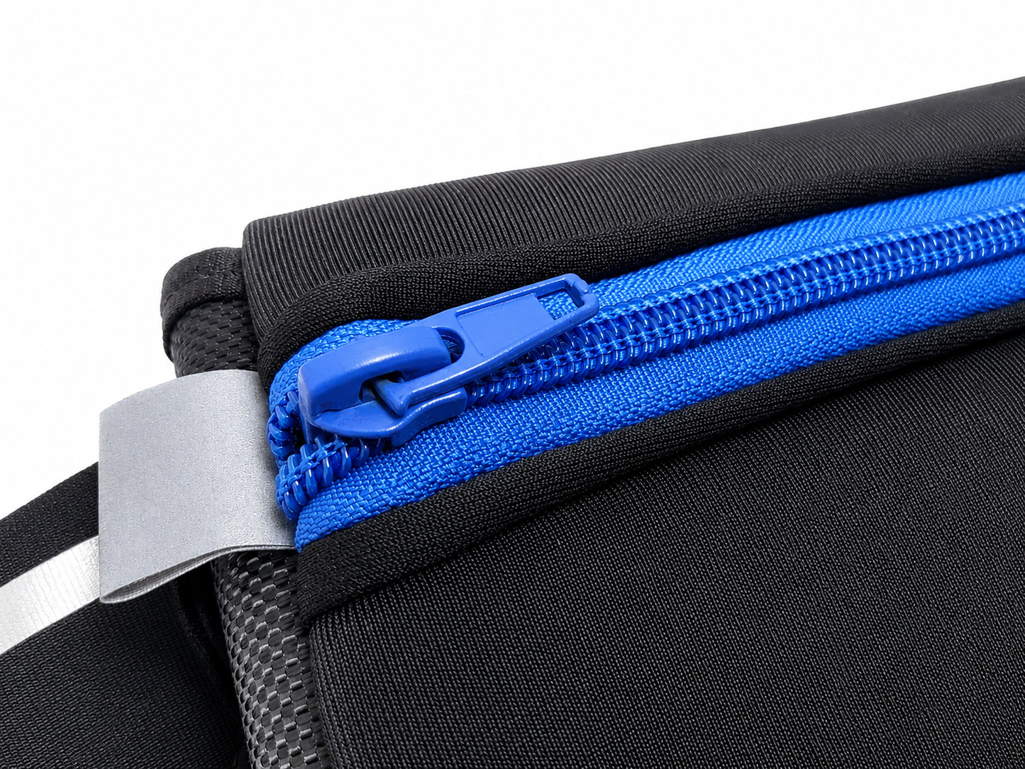 Ceinture de course à pied avec 2 gourdes et poche zippée