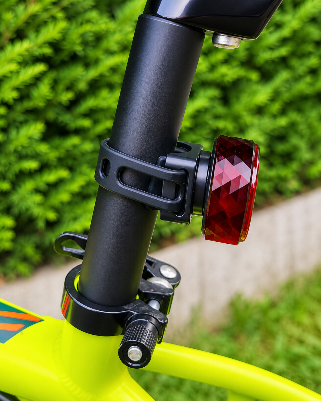 Éclairage arrière vélo LED Apple Find My