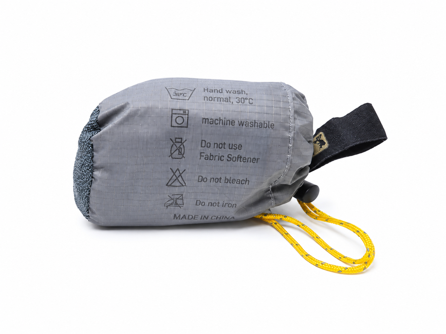 Serviette pocket 40 x 40 cm ultra compacte – 4 couleurs