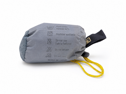 Serviette pocket 40 x 40 cm ultra compacte – 4 couleurs